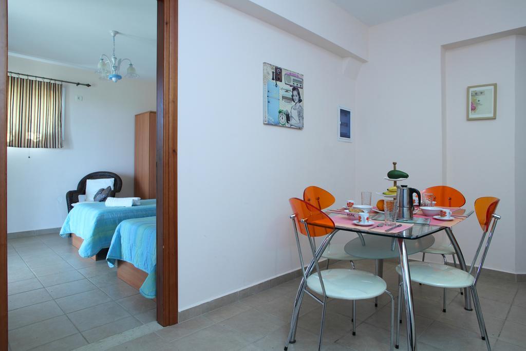 Orizzonte Apartments Lefkada Apolpaina Eksteriør billede