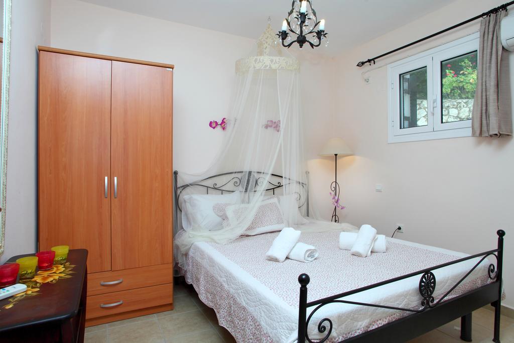 Orizzonte Apartments Lefkada Apolpaina Eksteriør billede